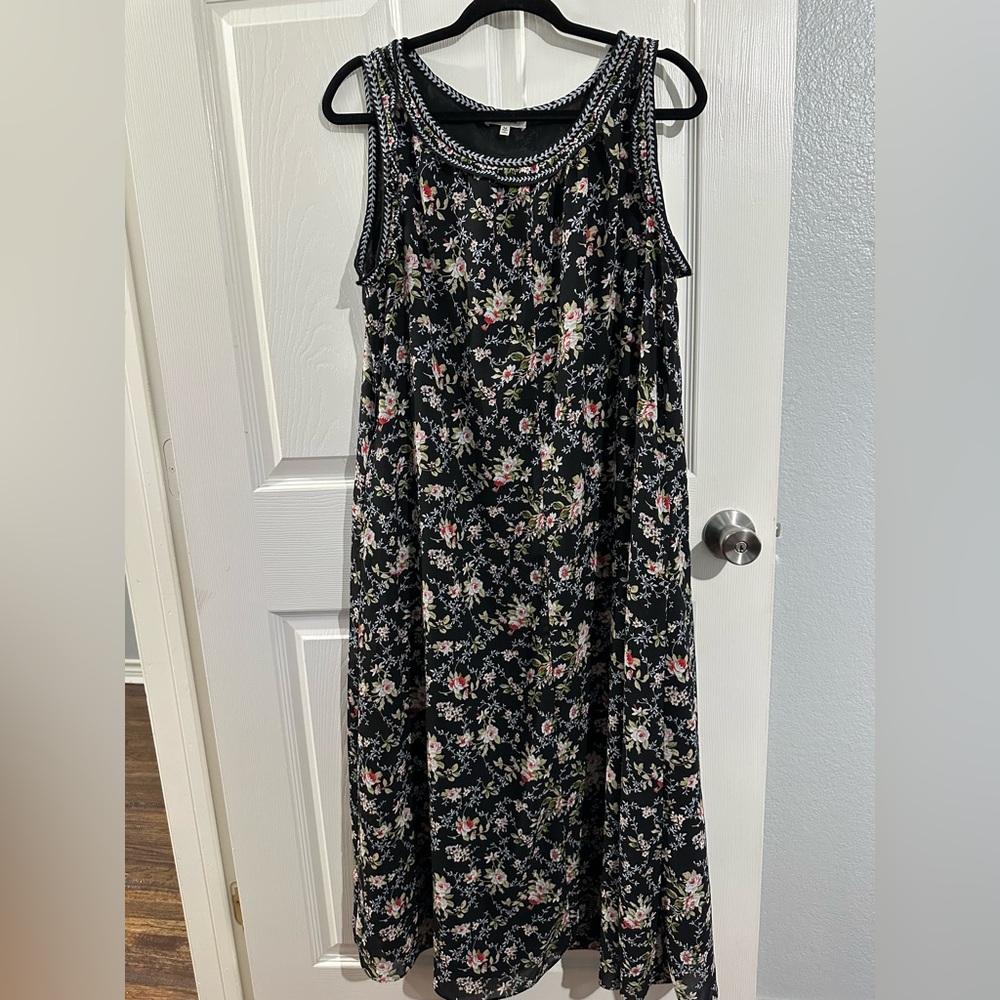 Max Studio Floral Black Dress